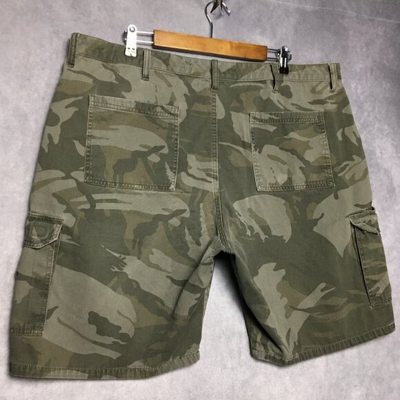 Wrangler Mens Camo Cargo Shorts size 40 - 42 Green Cotton Stretch Camouflage - Picture 3 of 13